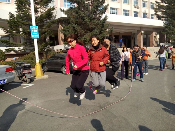 澶栬璺崇怀1.jpg 雷火竞技app官方网站